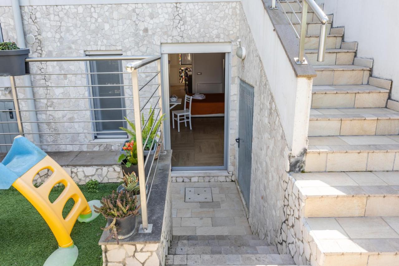 Oristano Camera Arancio Max 3Pers,Bagno,Uso Cucina Exterior foto